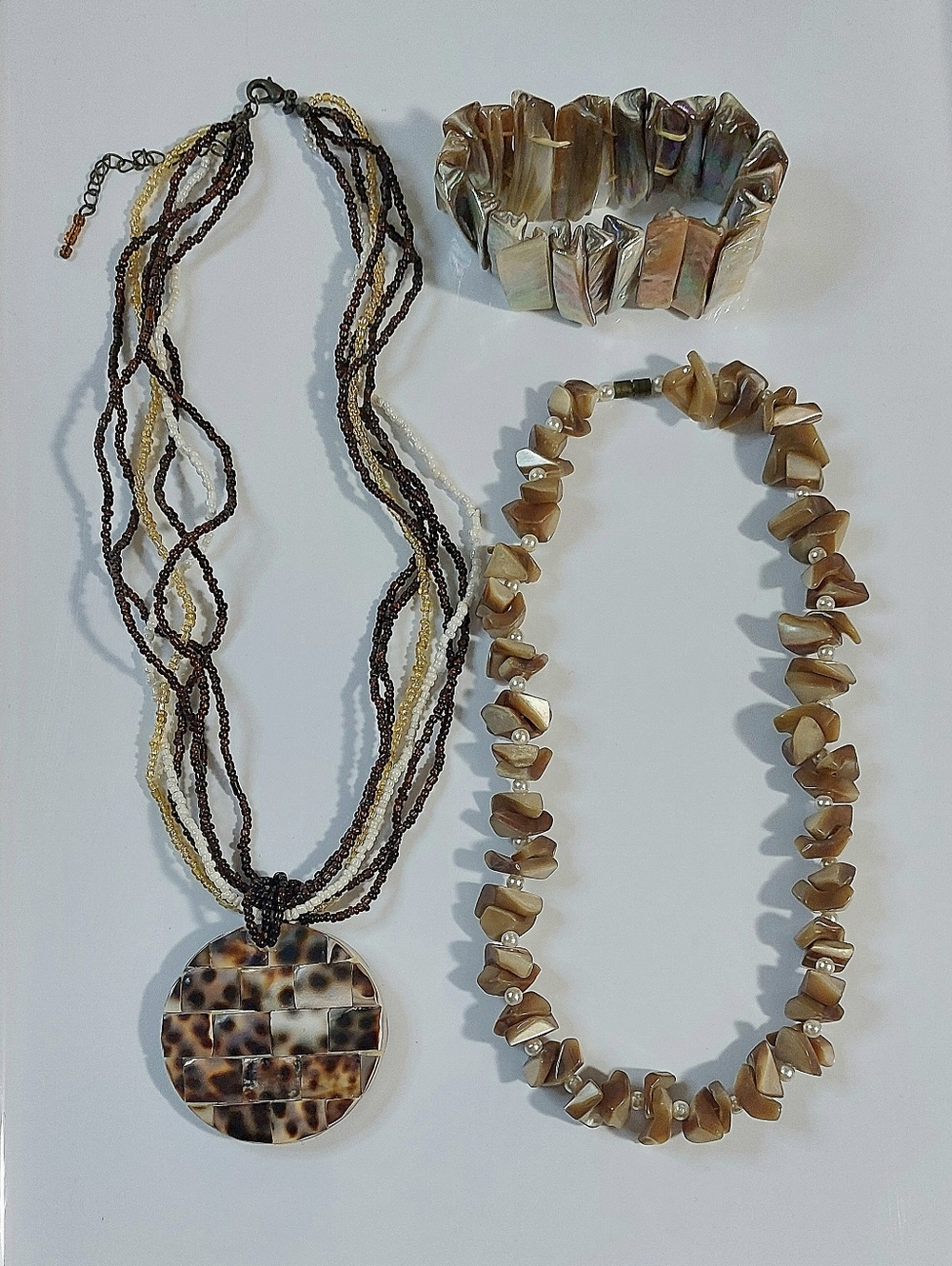 Vintage shell necklace and bracelet set - women jewelry